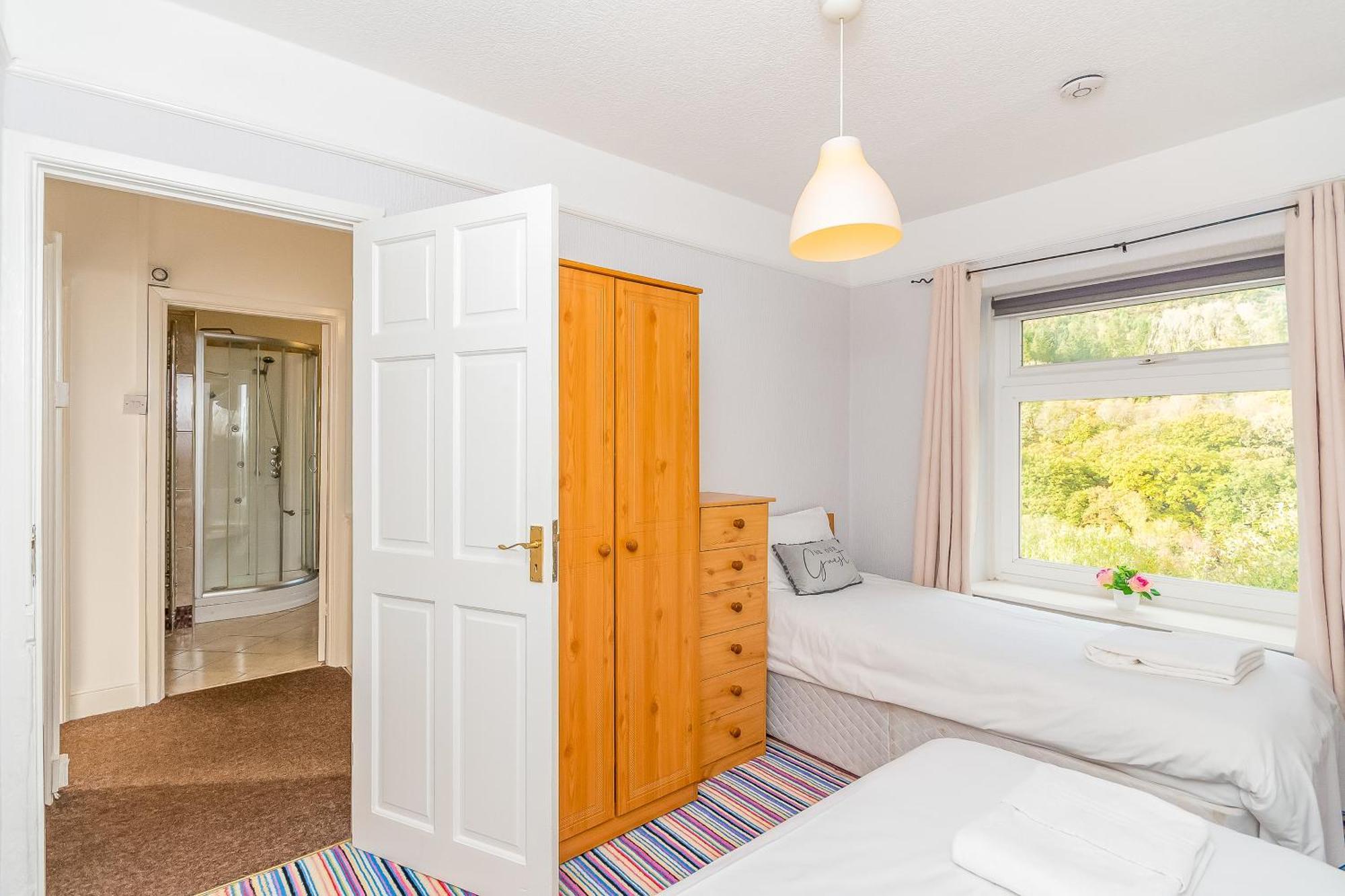 The View Spacious Apartment In Afan Forest Bike Park By Staystaycations Port Talbot Buitenkant foto